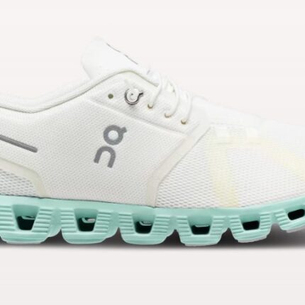 On Cloud 5 W Undyed-White | Creek (59.98368 W)