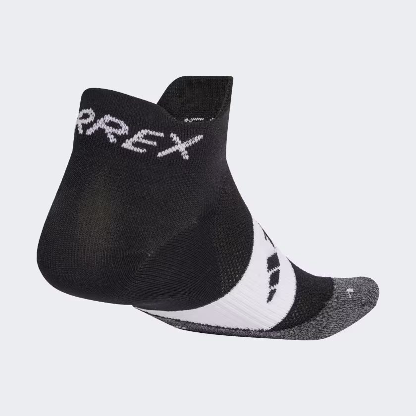 Calcetines_tobilleros_Terrex_Heat.Rdy_Trail_Running_Speed_Negro_IX7420_02_standard