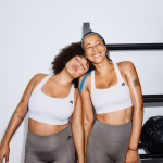 Sujetador_de_entrenamiento_para_impacto_medio_Optime_Blanco_KD6685_HM52