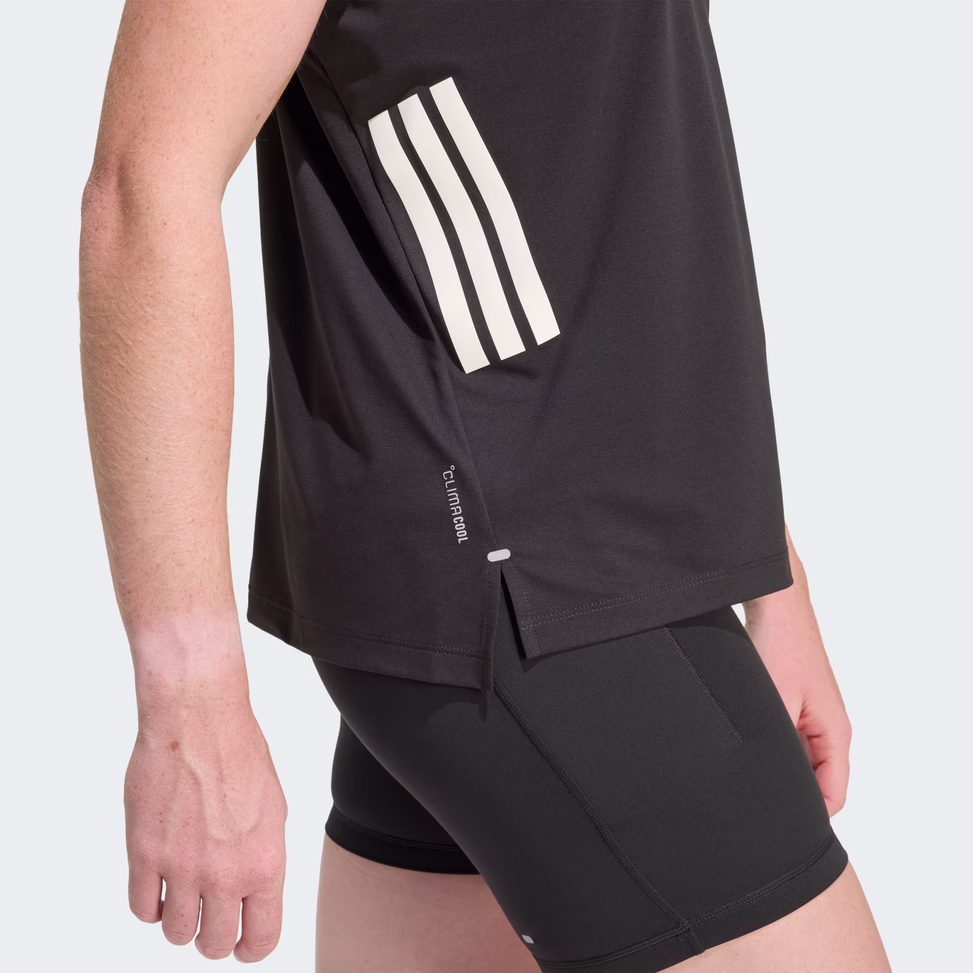 Camiseta_tecnica_adi365_CLIMACOOL_Negro_KE6843_42_detail