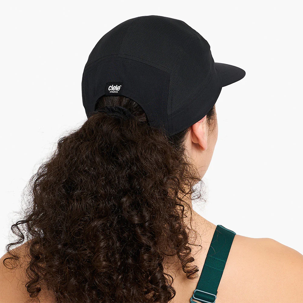 U-2-CA-0073-BK002_GOCap-Comp-Century-Shadowcast_D1_2026_STUD3