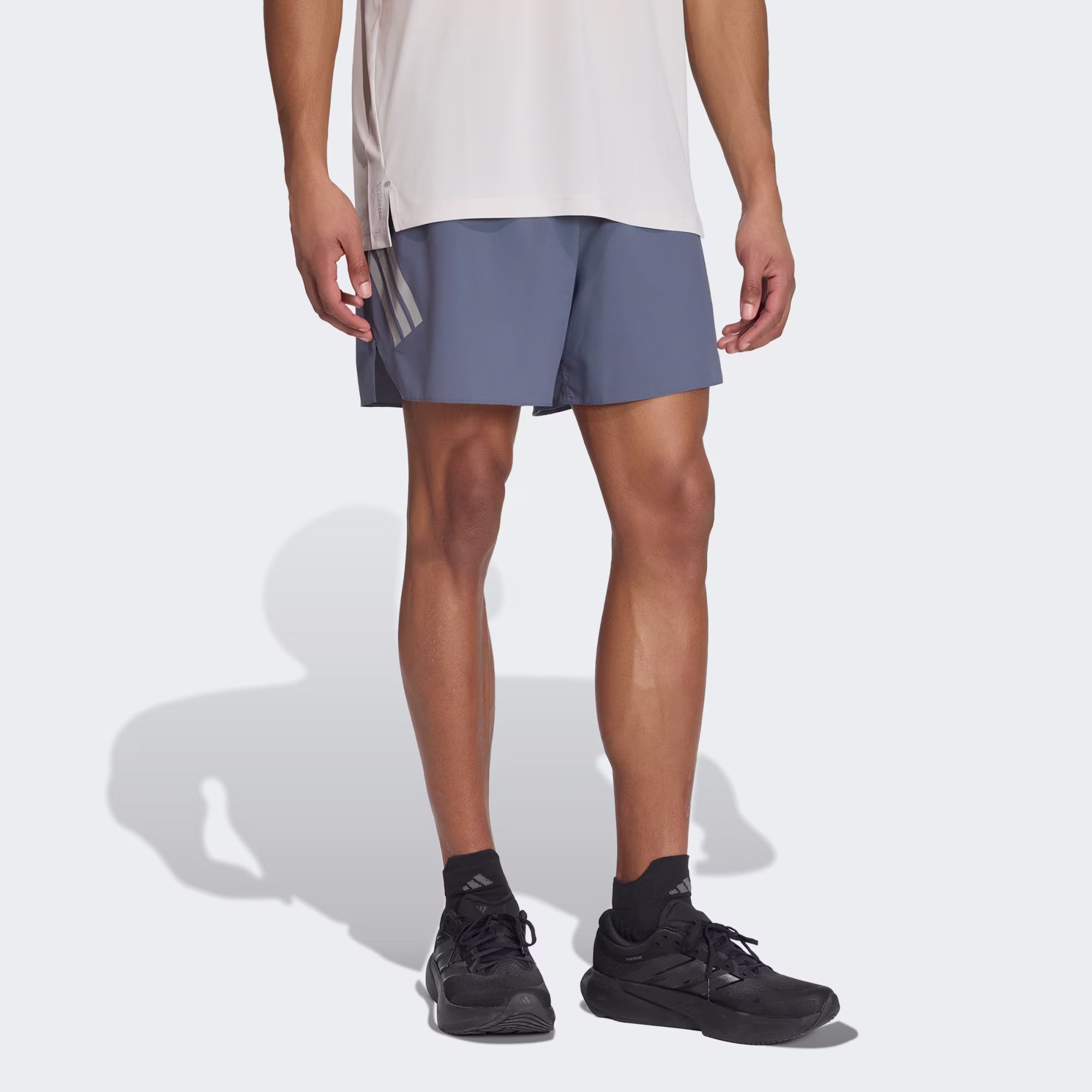 Pantalon_corto_adi365_FORMOTION_Gris_KR3066_21_model